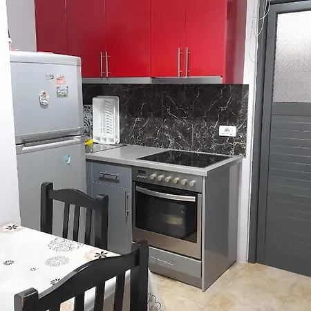 Festim Apartment *